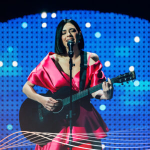 Mia Dimšić nastup na Eurosongu 2022. SDSE S druge strane ekrana