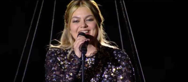 Screenshot iz spota za pesmu koja predstavlja Francsuku na Eurosongu 2025